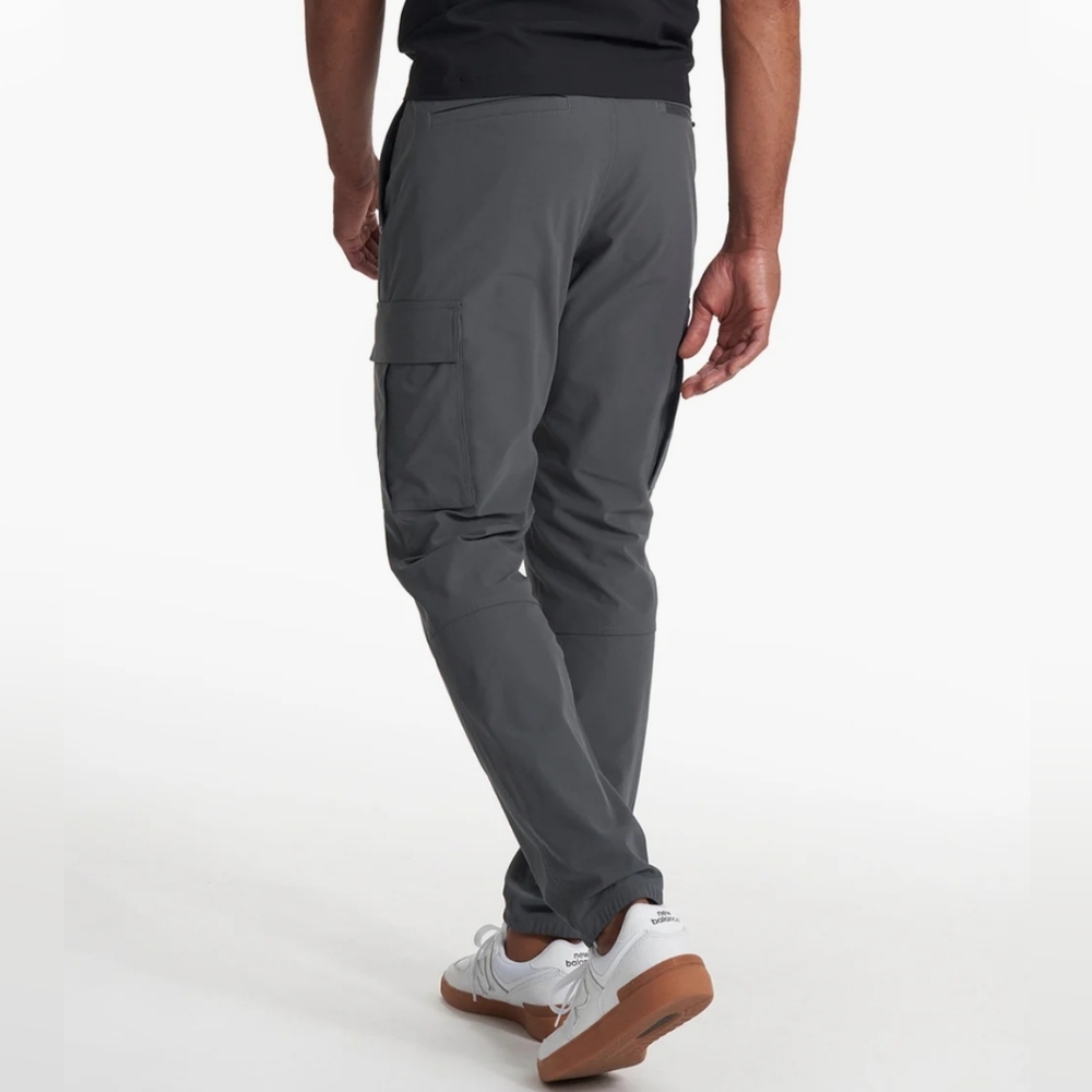 NWT Men’s "Vuori Meta Cargo Pants" in color "Shale". Various Sizes - Picture 3 of 15